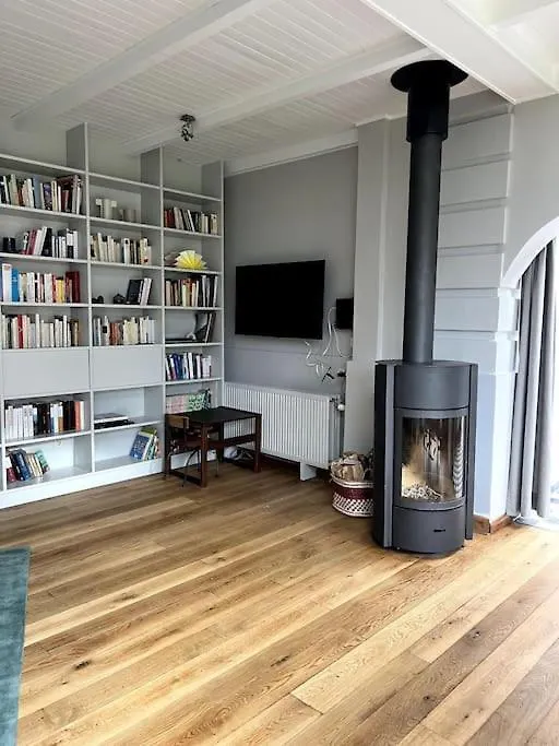 Charmante Maison Dans Un Coin De Verdure A Boitsfort بروكسل بيت للعطل